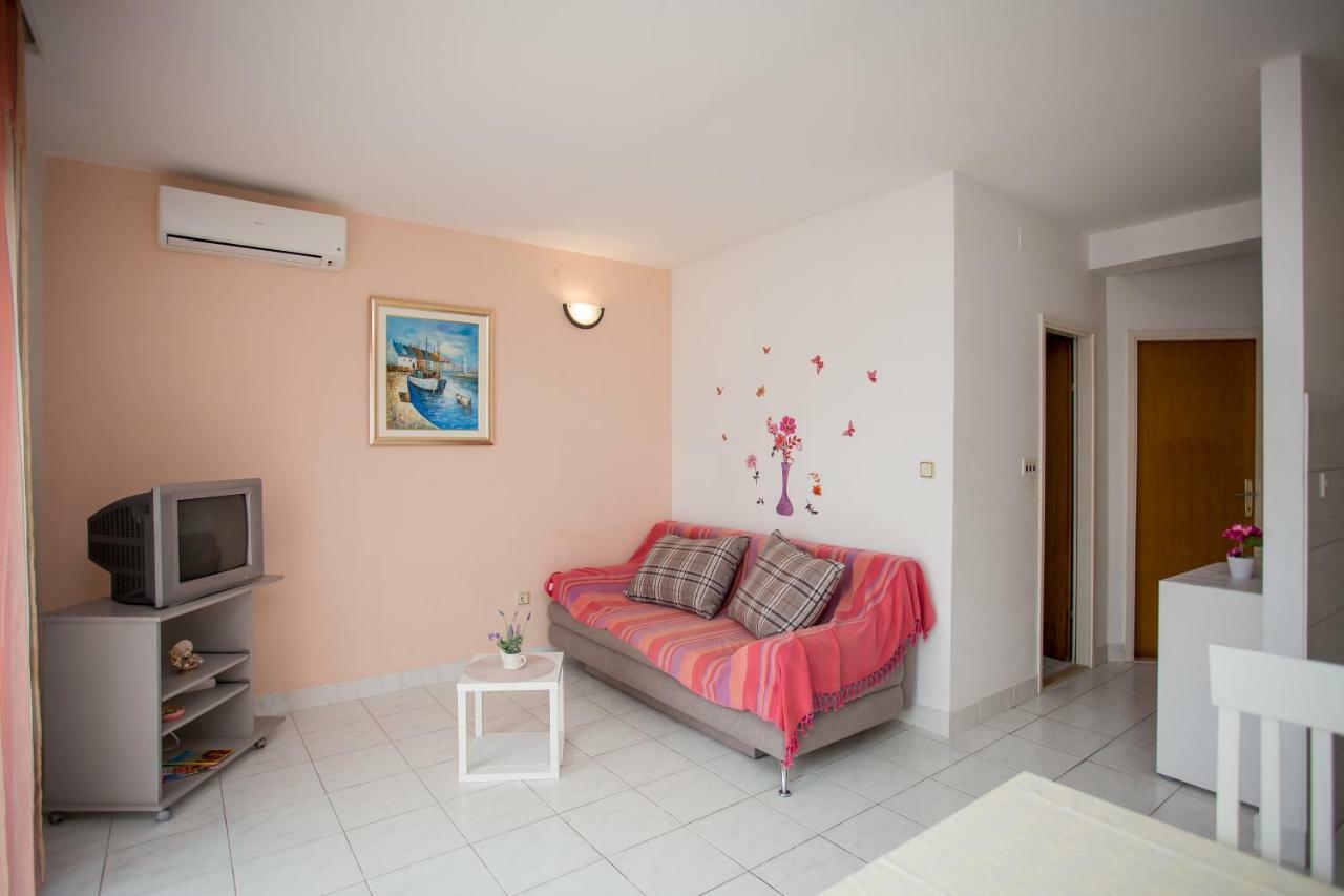 Apartments Gloria Primosten Luaran gambar