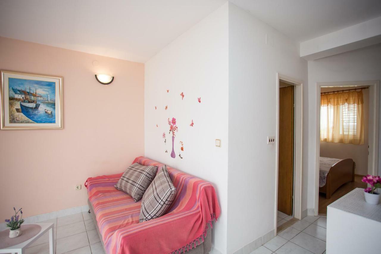 Apartments Gloria Primosten Luaran gambar
