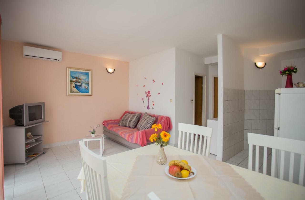 Apartments Gloria Primosten Luaran gambar